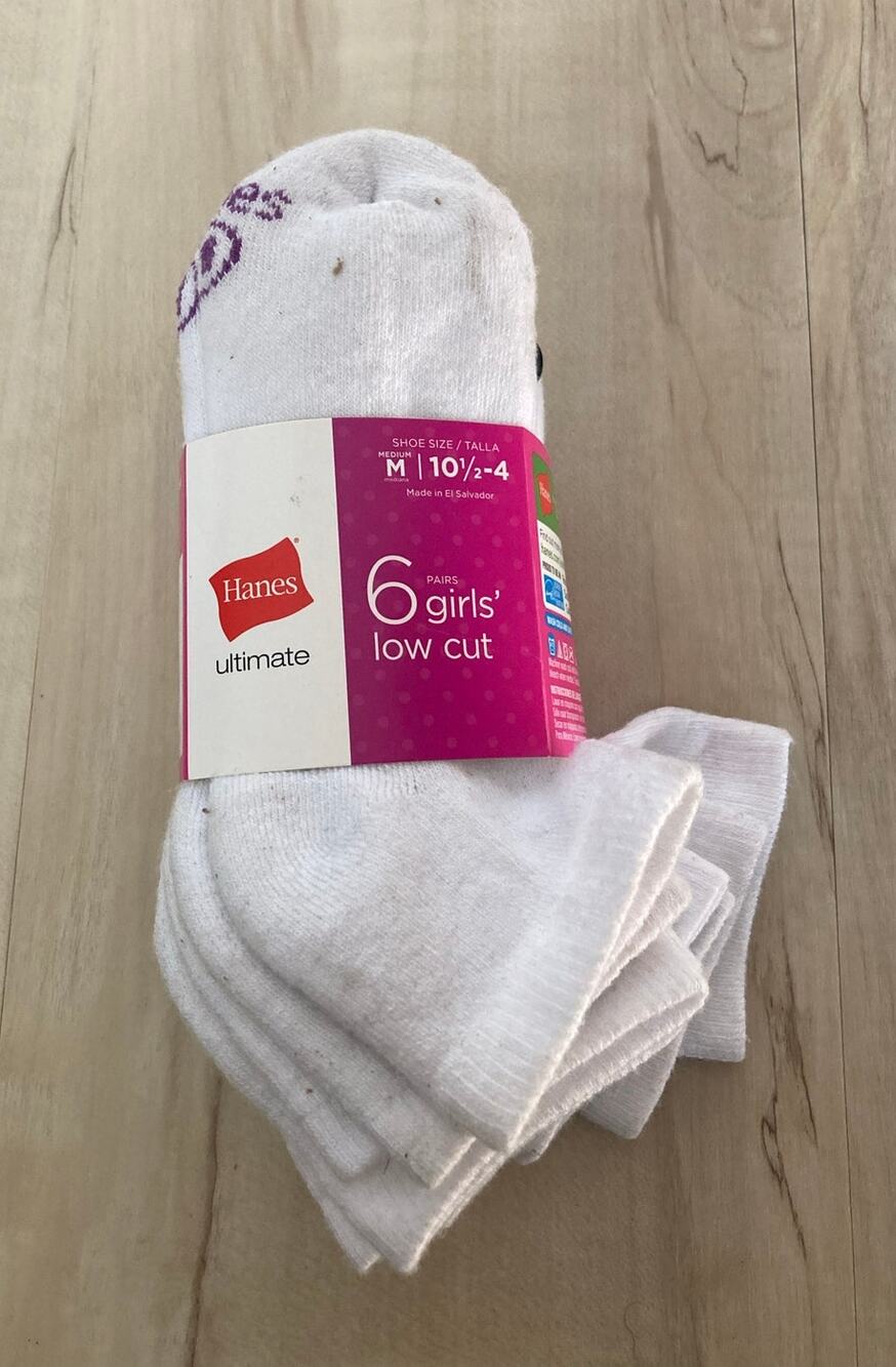 Hanes Ultimate Girls M 10.5-4 Low Cut Pack of 6- with Impurities
